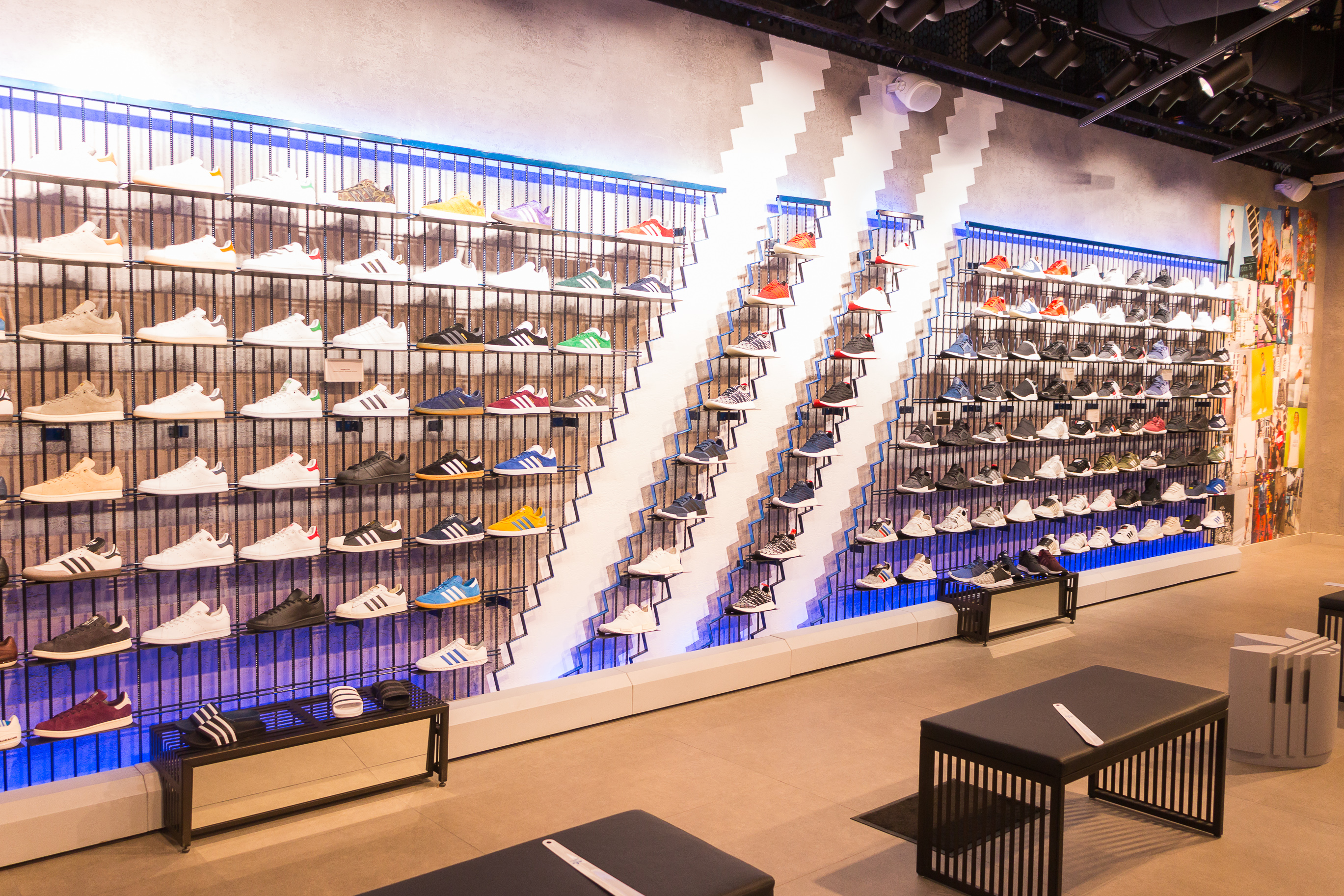 adidas Originals открыл первый в Украине обувной магазин