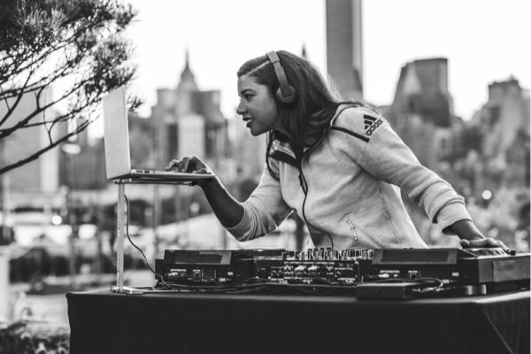 adidas Athletics представляет – Z.N.E. PRIMEKNIT adidas Athletics представляет – Z.N.E. PRIMEKNIT