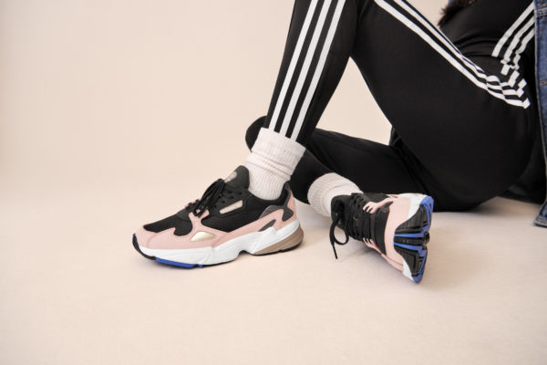 ADIDAS ORIGINALS ПРЕДСТАВЛЯЕТ КАМПАНИЮ FALCON С УЧАСТИЕМ КАЙЛИ ДЖЕННЕР ADIDAS ORIGINALS ПРЕДСТАВЛЯЕТ КАМПАНИЮ FALCON С УЧАСТИЕМ КАЙЛИ ДЖЕННЕР
