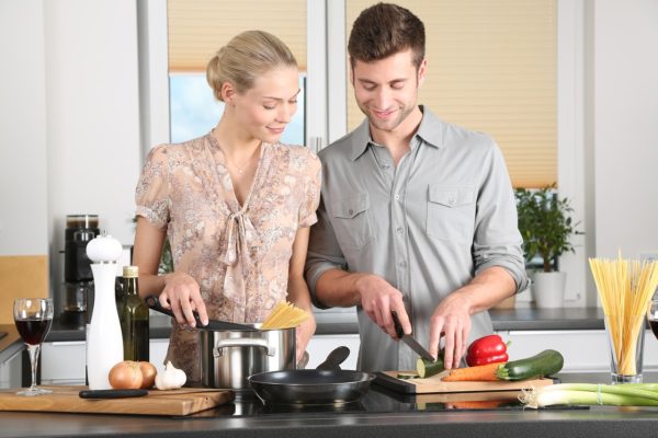 А место ли женщине на кухне? А место ли женщине на кухне?